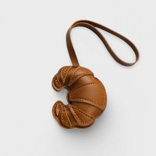 Le Croissant Charm